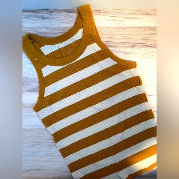 American Eagle Knit Tank Top- Size Medium - Picture 1 of 3